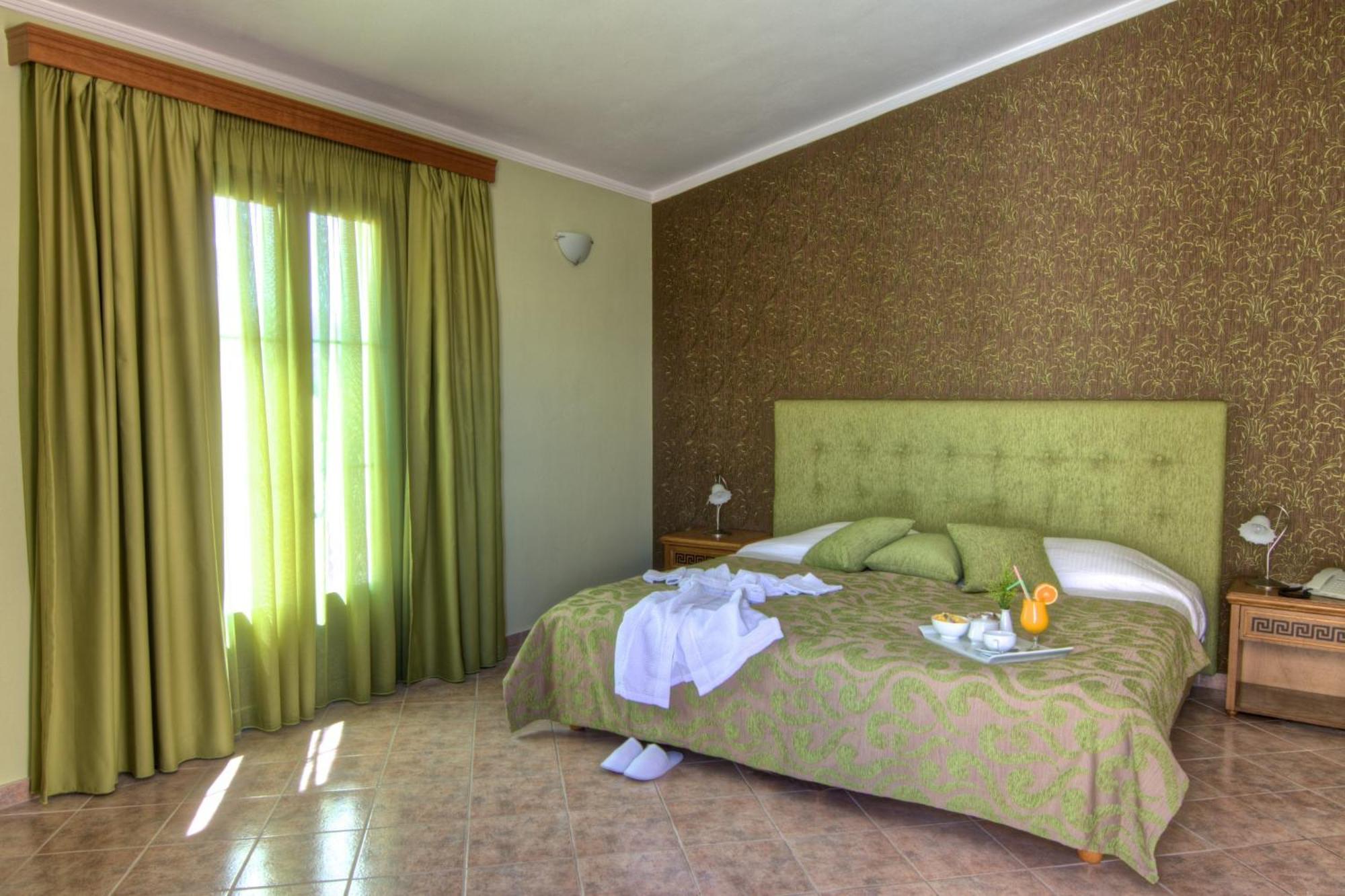 Sweety Club Solimar Emerald Rethymno  Exterior photo